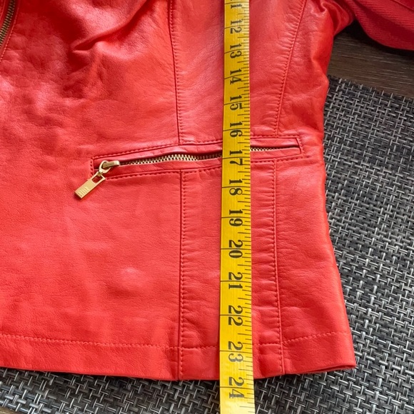 Black rivet leather jacket 🧥 - Picture 5 of 12